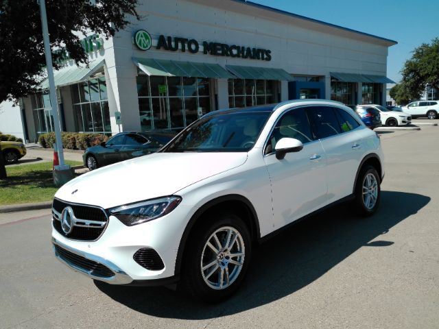2025 Mercedes-Benz GLC 300 GLC300