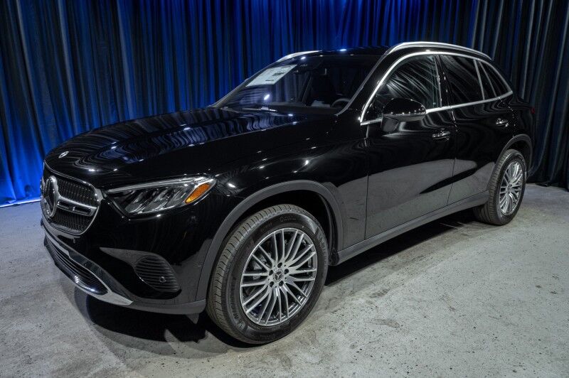 2025 Mercedes-Benz GLC 300 SUV