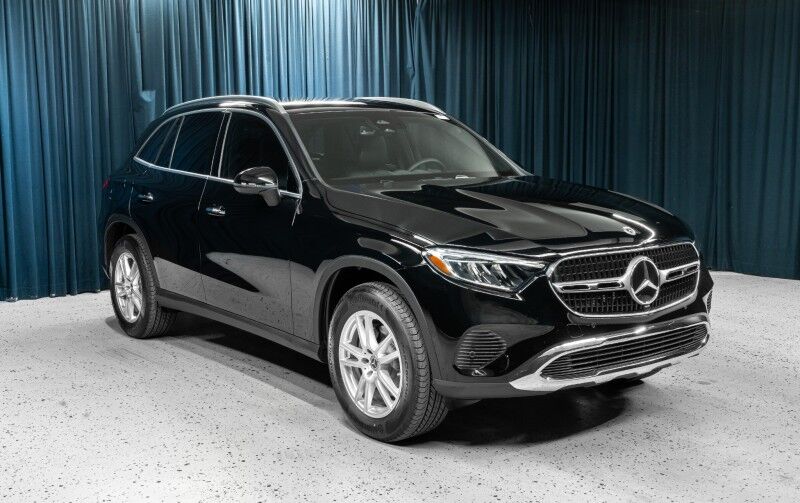 2025 Mercedes-Benz GLC 300 SUV