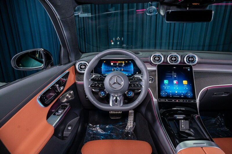 2025 Mercedes Benz GLC 43 AMG 4MATIC photo 13