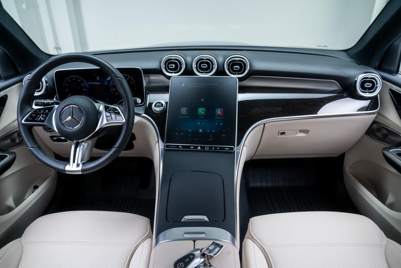 2025 Mercedes-Benz GLC GLC 300 Exclusive Trim AMG Line Portland OR