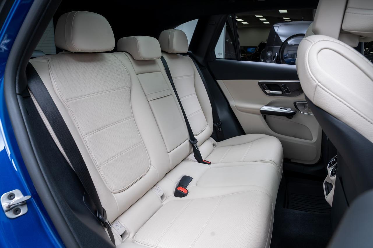 2025 Mercedes-Benz GLC GLC 300 Exclusive Trim AMG Line Portland OR