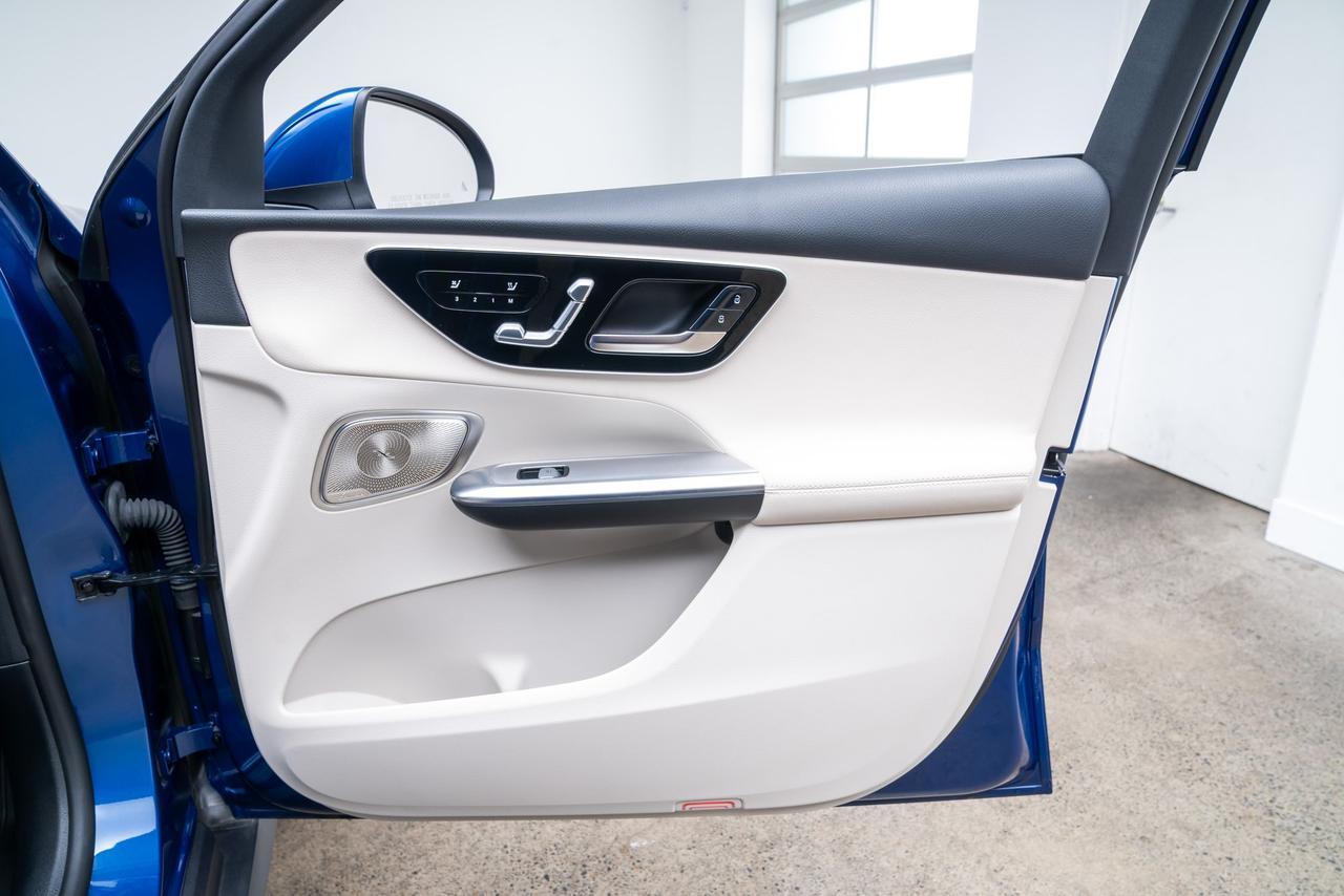 2025 Mercedes-Benz GLC GLC 300 Exclusive Trim AMG Line Portland OR