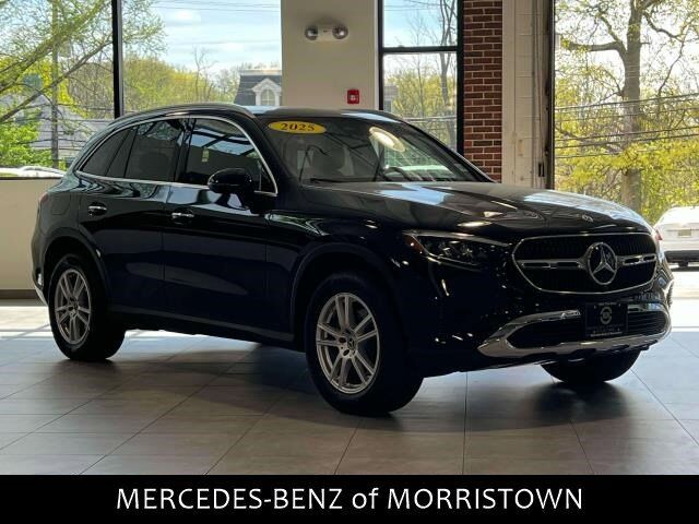 2024 Mercedes Benz GLB 250 photo 2
