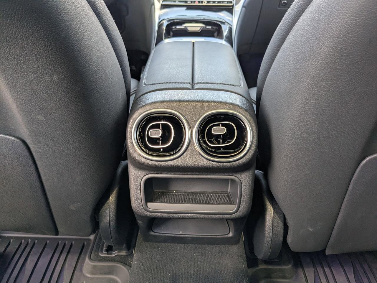 2025 Mercedes-Benz GLC GLC 300
