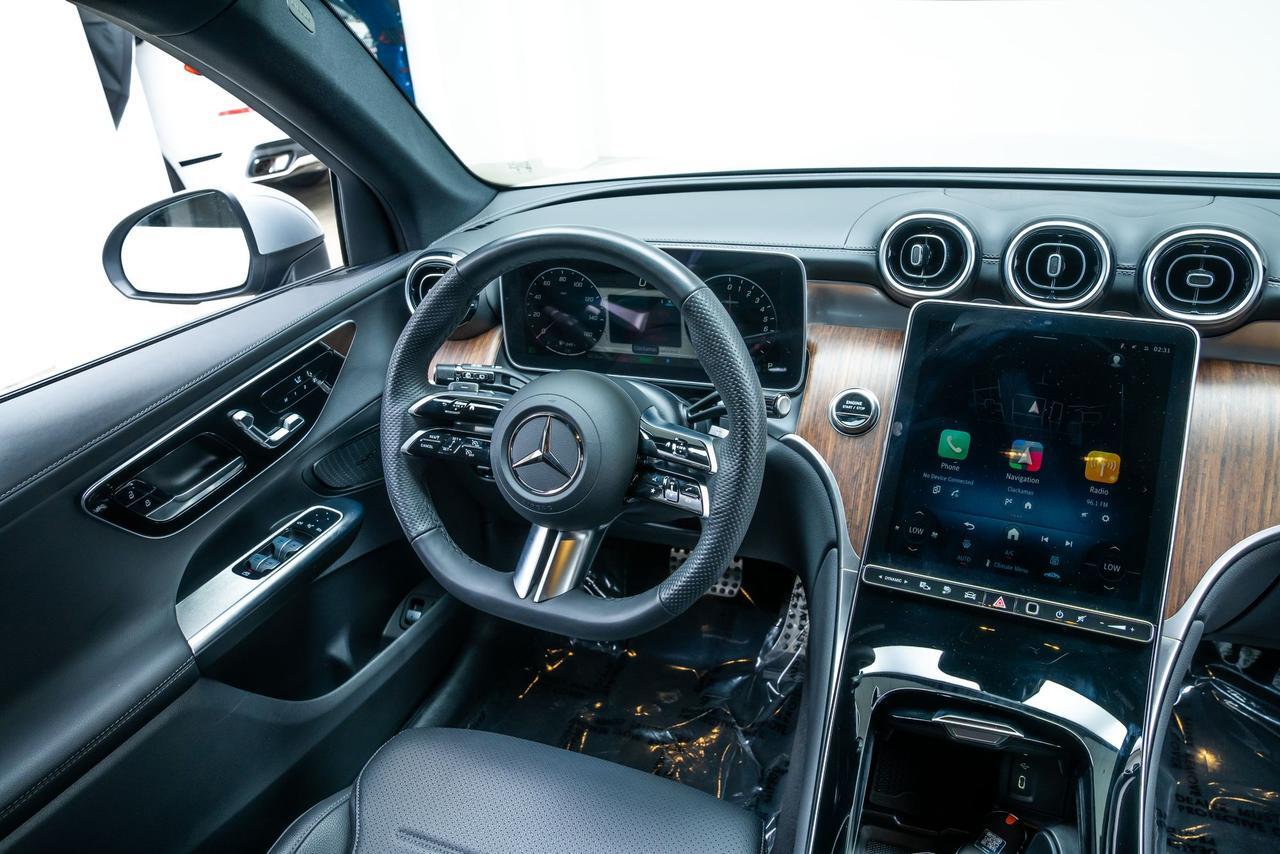 2025 Mercedes-Benz GLC GLC 350e 1 Owner AMG Line Active Park Assist Portland OR