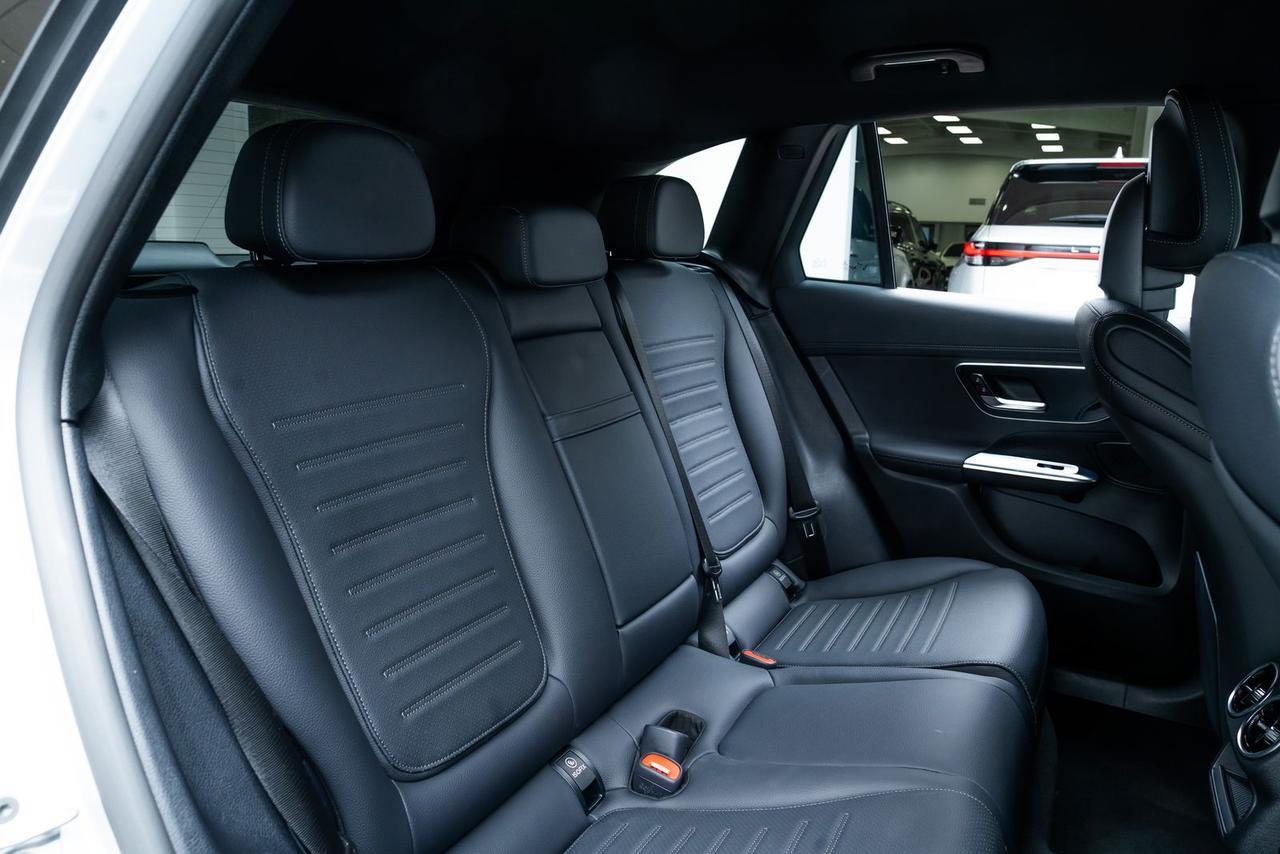 2025 Mercedes-Benz GLC GLC 350e 1 Owner AMG Line Active Park Assist Portland OR