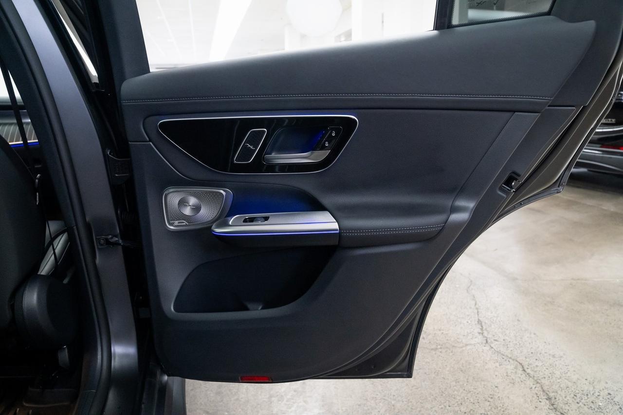 2025 Mercedes-Benz GLC GLC 350e 1 Owner AMG Line Exclusive Trim Portland OR