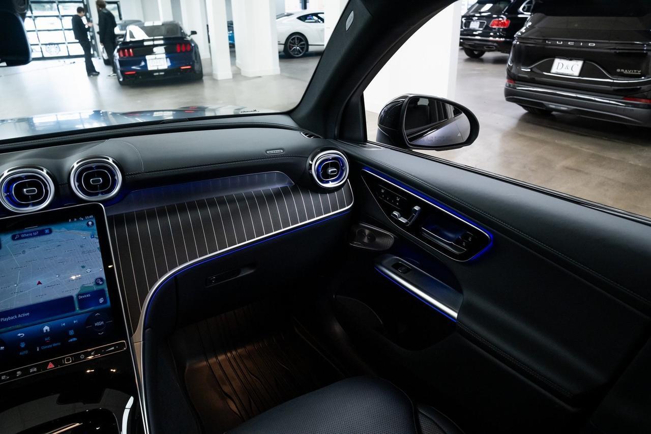 2025 Mercedes-Benz GLC GLC 350e 1 Owner AMG Line Exclusive Trim Portland OR