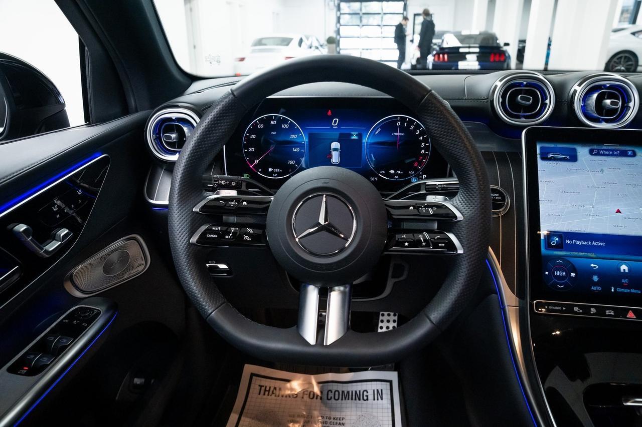 2025 Mercedes-Benz GLC GLC 350e 1 Owner AMG Line Exclusive Trim Portland OR