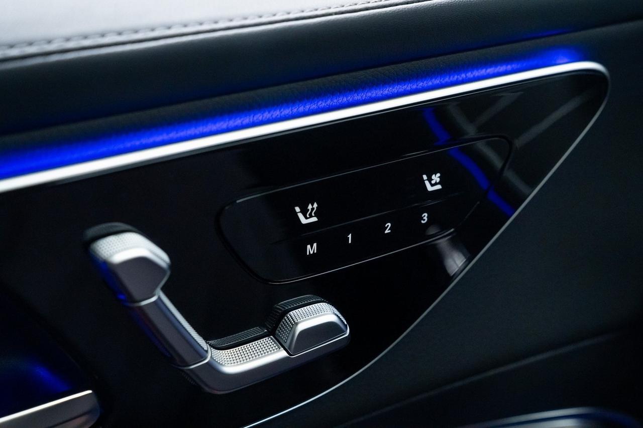 2025 Mercedes-Benz GLC GLC 350e 1 Owner AMG Line Exclusive Trim Portland OR