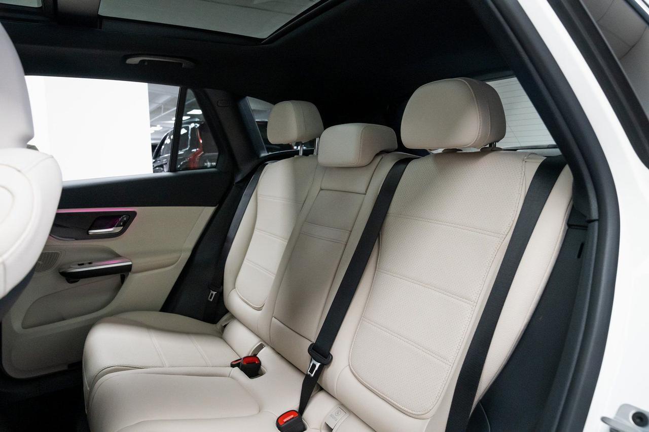 2025 Mercedes-Benz GLC GLC 350e 1 Owner Heated Seats Portland OR