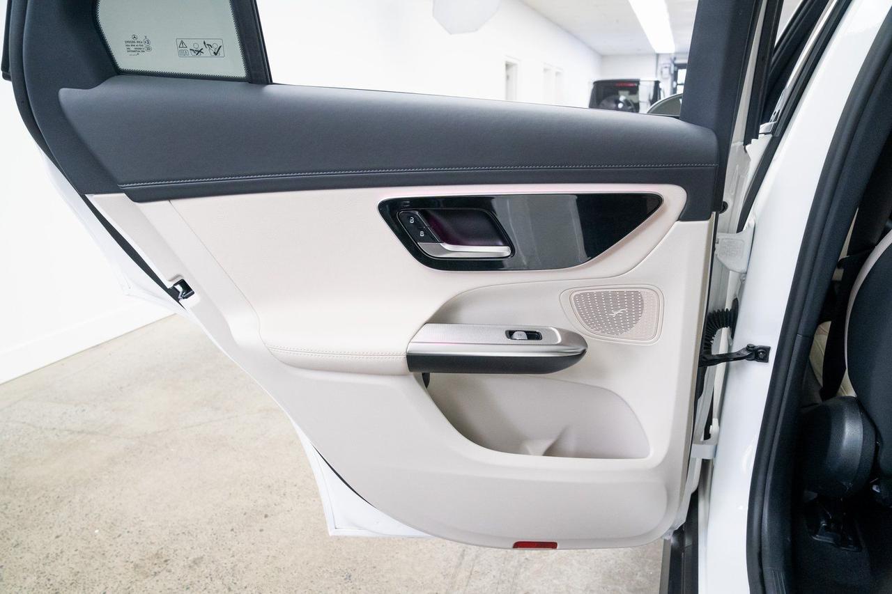 2025 Mercedes-Benz GLC GLC 350e 1 Owner Heated Seats Portland OR