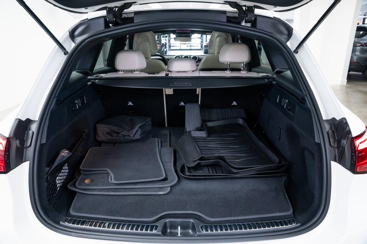 2025 Mercedes-Benz GLC GLC 350e 1 Owner Heated Seats Portland OR