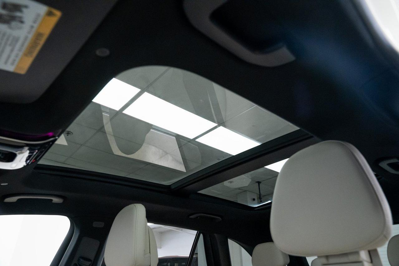 2025 Mercedes-Benz GLC GLC 350e 1 Owner Heated Seats Portland OR