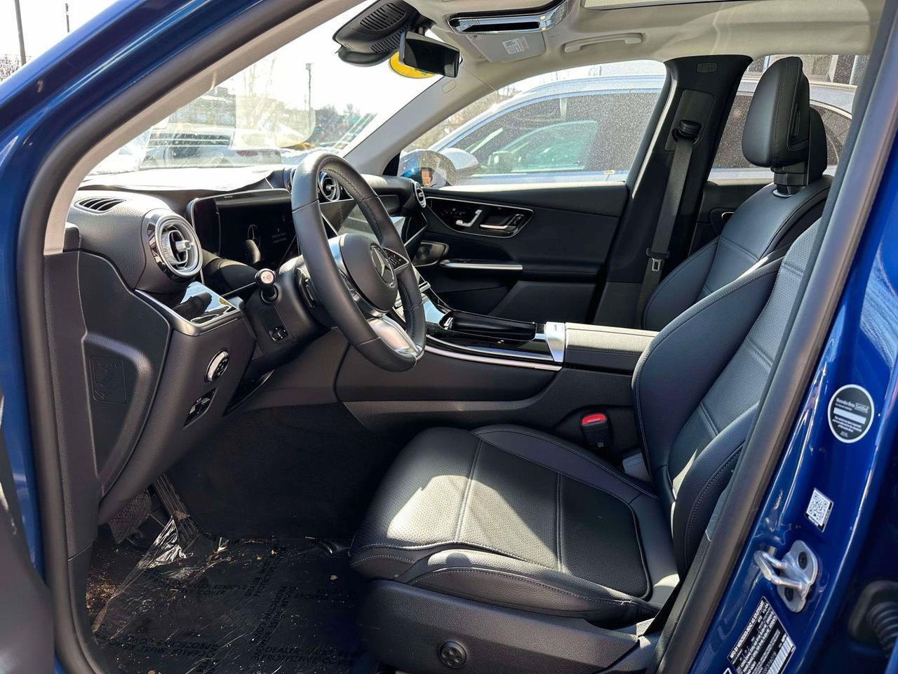 2025 Mercedes-Benz GLC Base - Photo 19