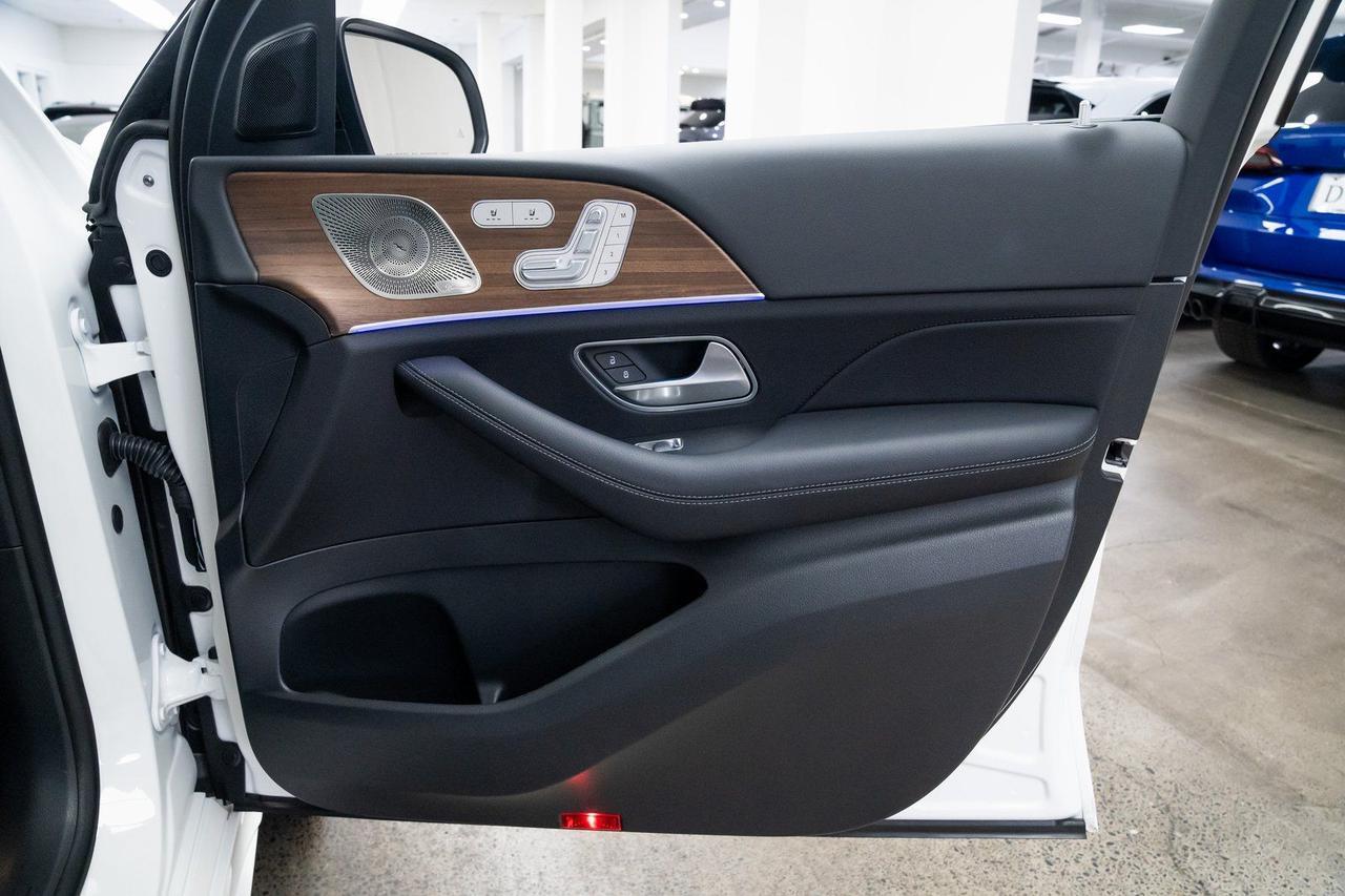 2025 Mercedes-Benz GLS GLS 450 AMG Line Second Row Captains Chairs Portland OR