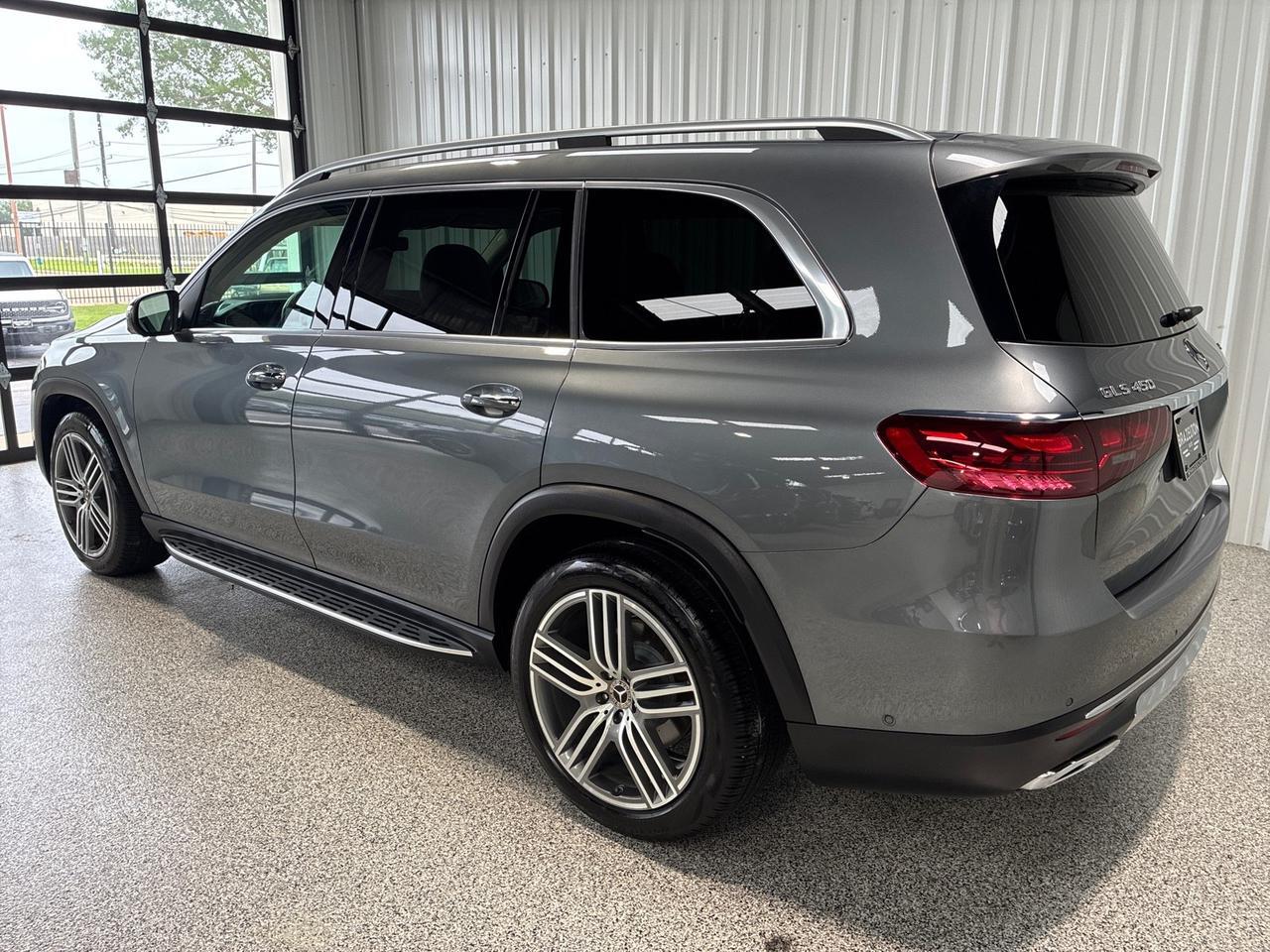 2025 Mercedes-Benz GLS450 Buckets, Illuminated Running Boards, Heated Steering Wheel