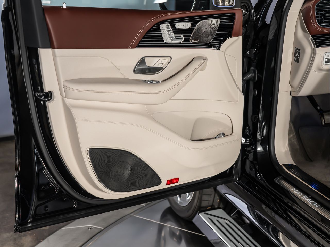 2025 Mercedes-Benz Maybach GLS 600 4MATIC Santa Clarita CA