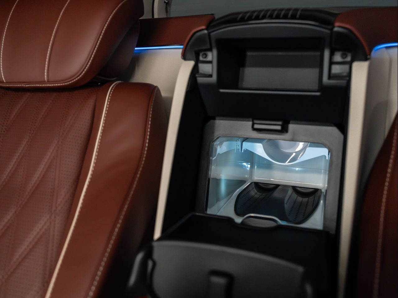 2025 Mercedes-Benz Maybach GLS 600 4MATIC Santa Clarita CA