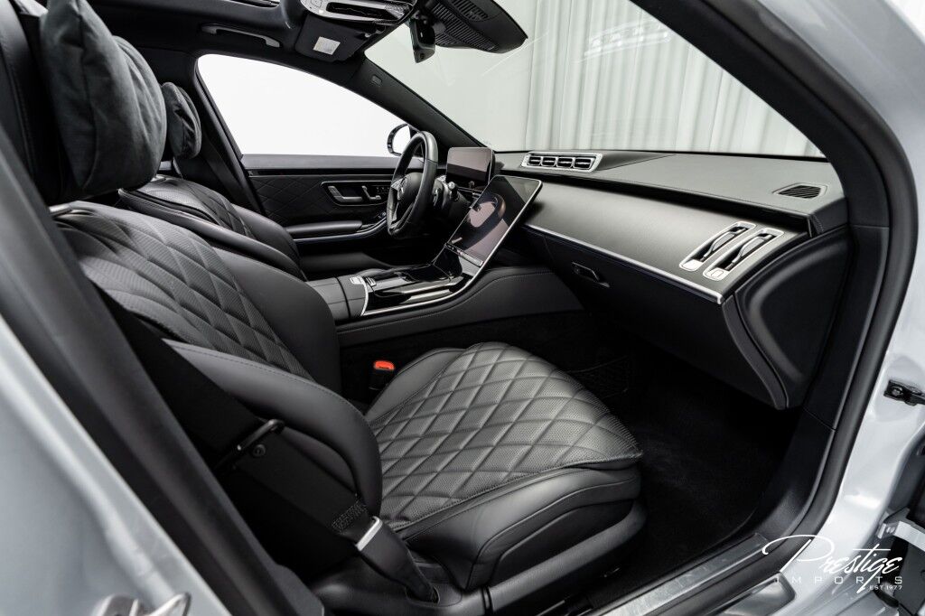 2025 Mercedes-Benz S 580 North Miami Beach FL