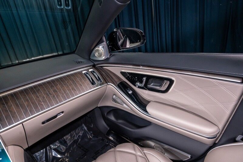 2025 Mercedes-Benz S-Class Maybach&reg; S 680 4MATIC&reg; Sedan Scottsdale AZ