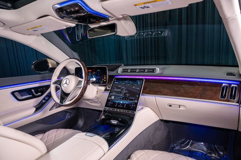 2025 Mercedes Benz S 580 4MATIC photo 4