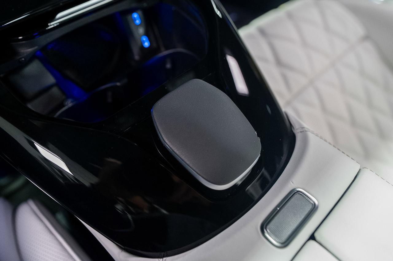 2025 Mercedes-Benz SL AMG SL 43 Moonlight White Metallic paint,Night Package Plus,Exclusive Nappa leather interior & MORE! Fort Lauderdale FL