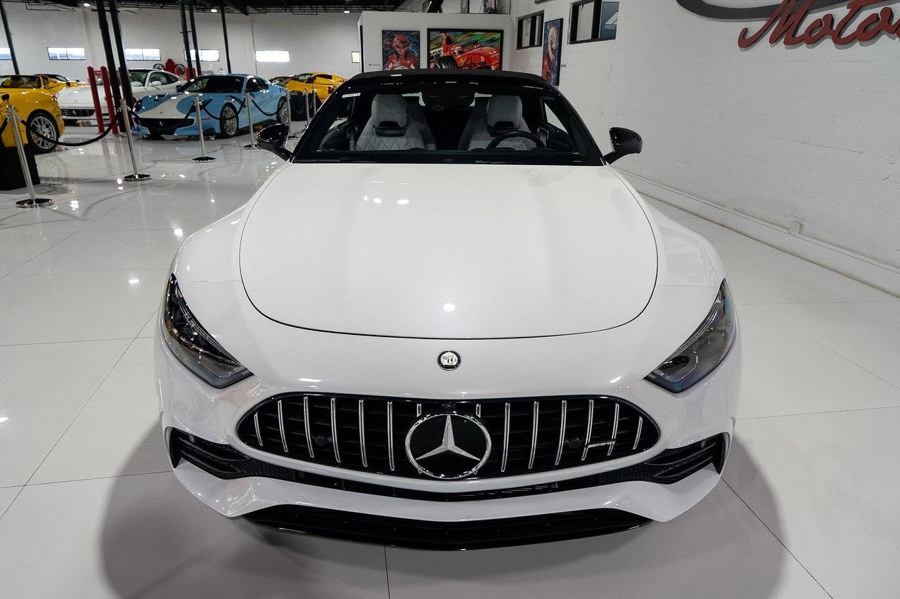 2025 Mercedes-Benz SL AMG SL 43 Moonlight White Metallic paint,Night Package Plus,Exclusive Nappa leather interior & MORE! Fort Lauderdale FL