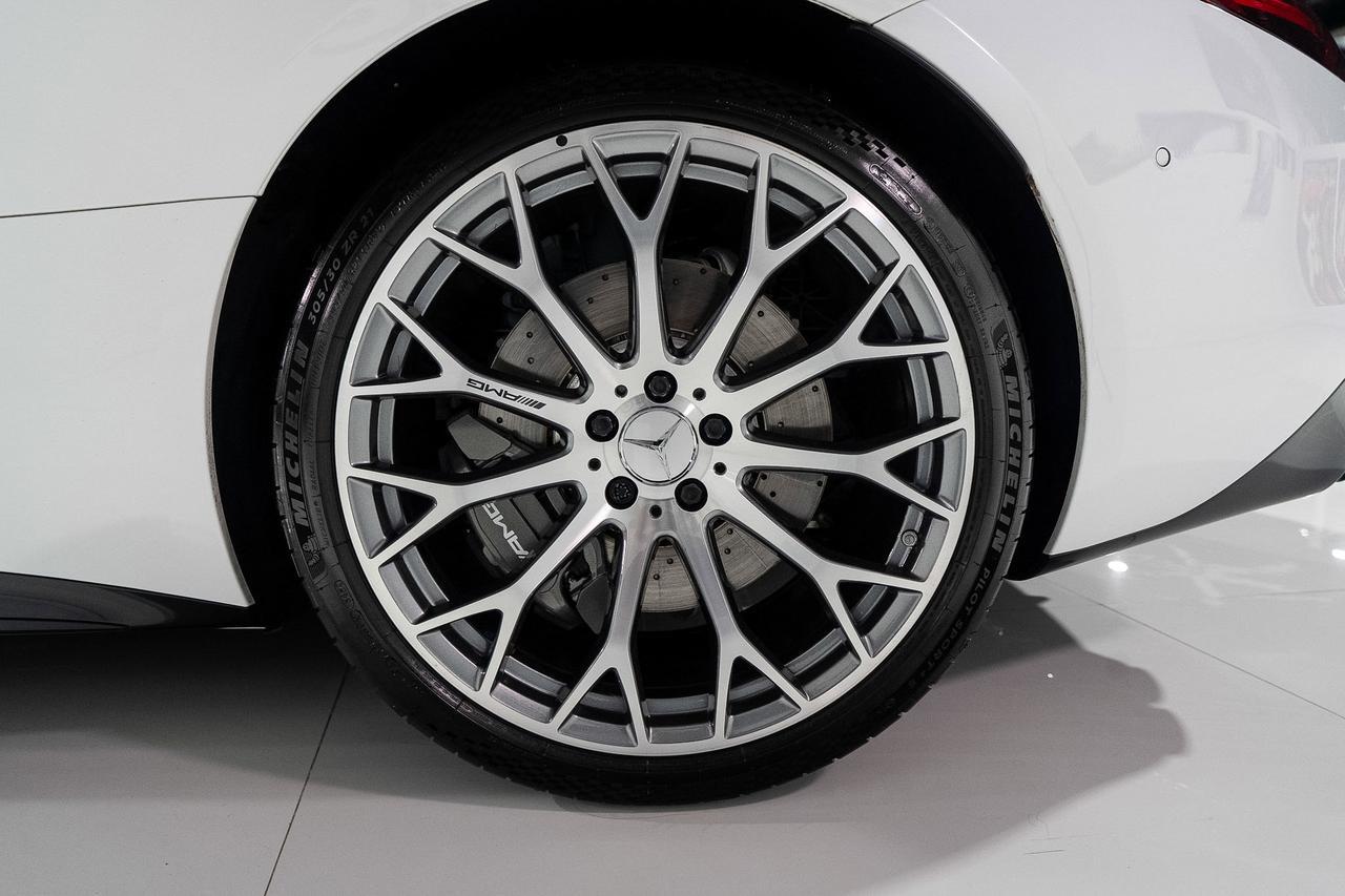 2025 Mercedes-Benz SL AMG SL 43 Moonlight White Metallic paint,Night Package Plus,Exclusive Nappa leather interior & MORE! Fort Lauderdale FL