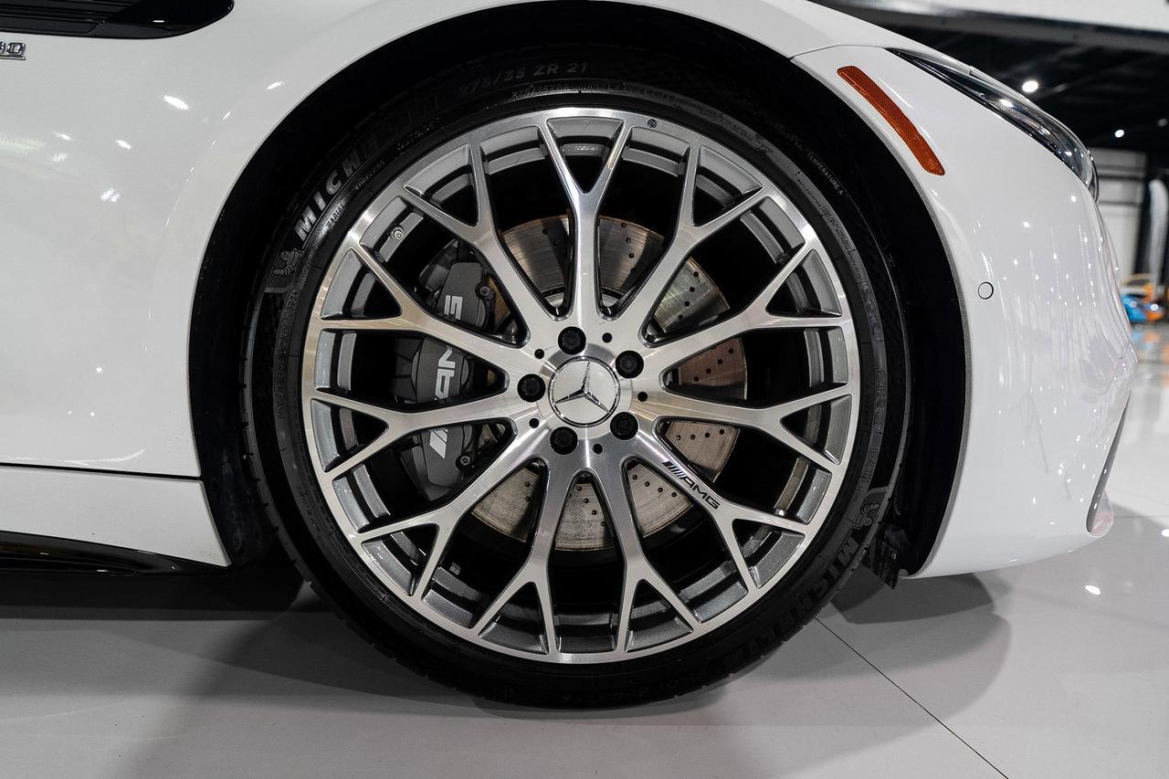 2025 Mercedes-Benz SL AMG SL 43 Moonlight White Metallic paint,Night Package Plus,Exclusive Nappa leather interior & MORE! Fort Lauderdale FL
