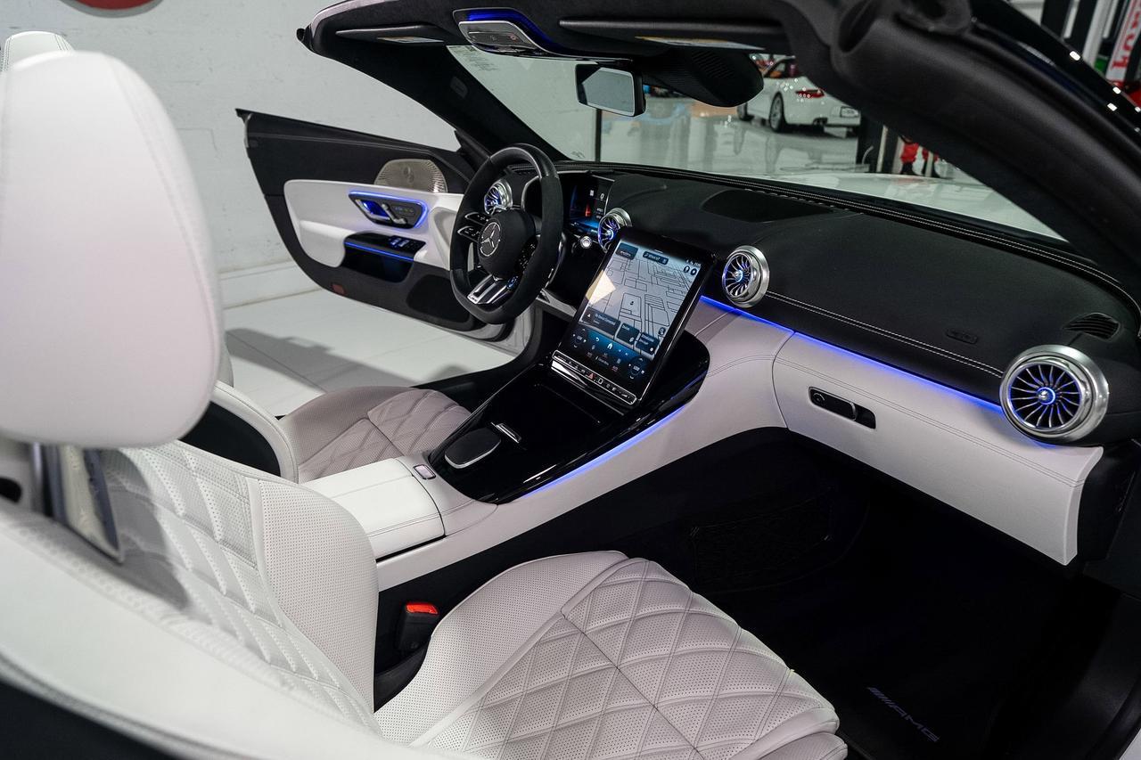 2025 Mercedes-Benz SL AMG SL 43 Moonlight White Metallic paint,Night Package Plus,Exclusive Nappa leather interior & MORE! Fort Lauderdale FL