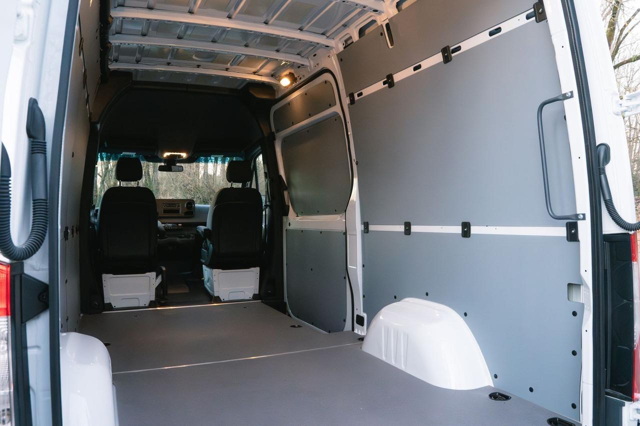 2025 Mercedes-Benz Sprinter 2500 Cargo 144 WB Gladstone OR