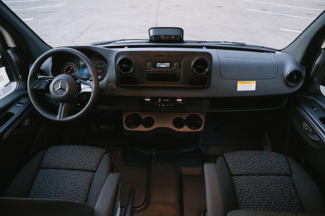 2025 Mercedes-Benz Sprinter 2500 Cargo 144 WB Gladstone OR