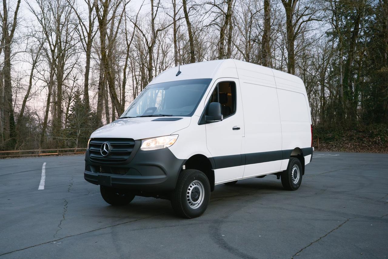 2025 Mercedes-Benz Sprinter 2500 Cargo 144 WB Gladstone OR
