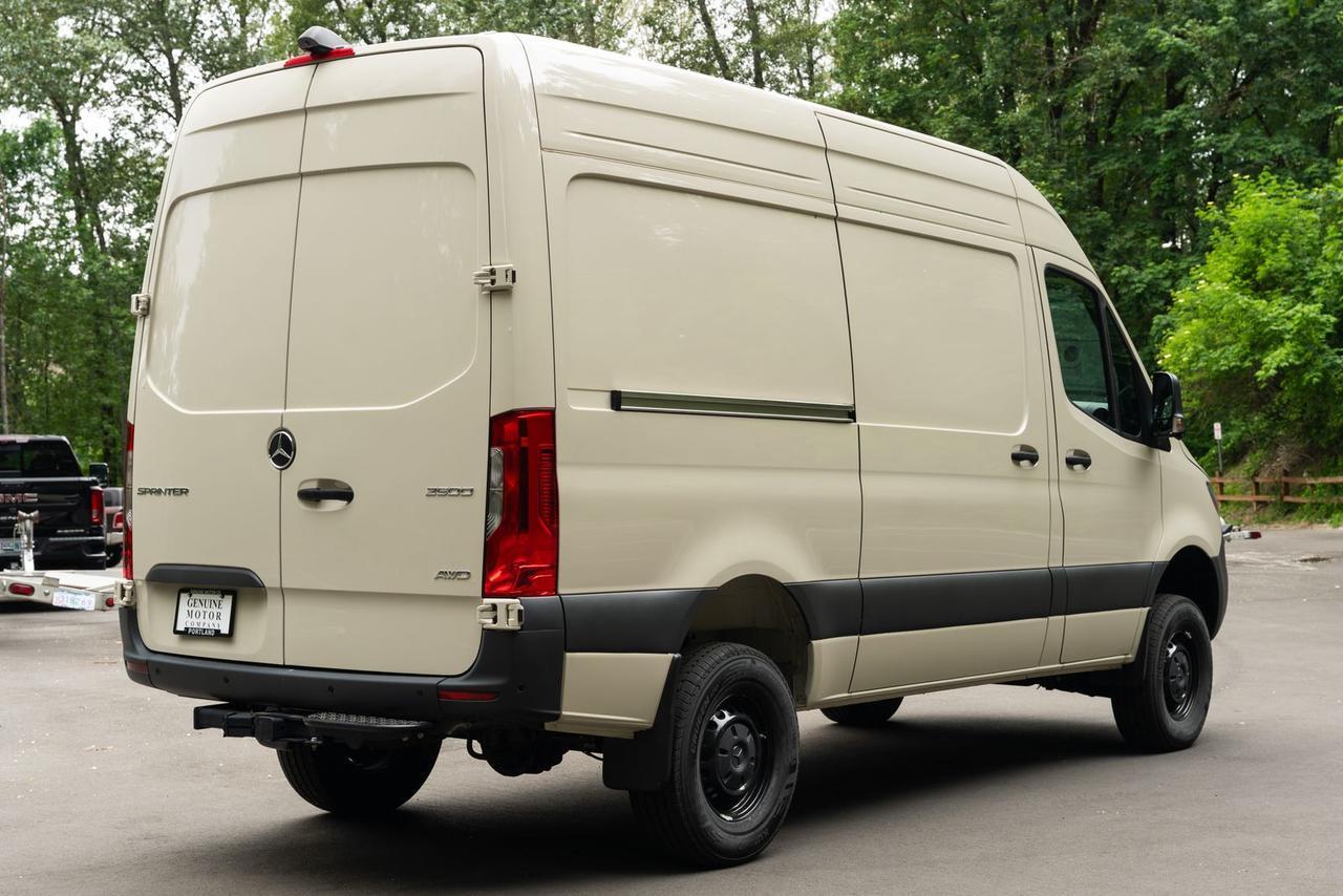 2025 Mercedes-Benz Sprinter 2500 Cargo 144 WB Gladstone OR