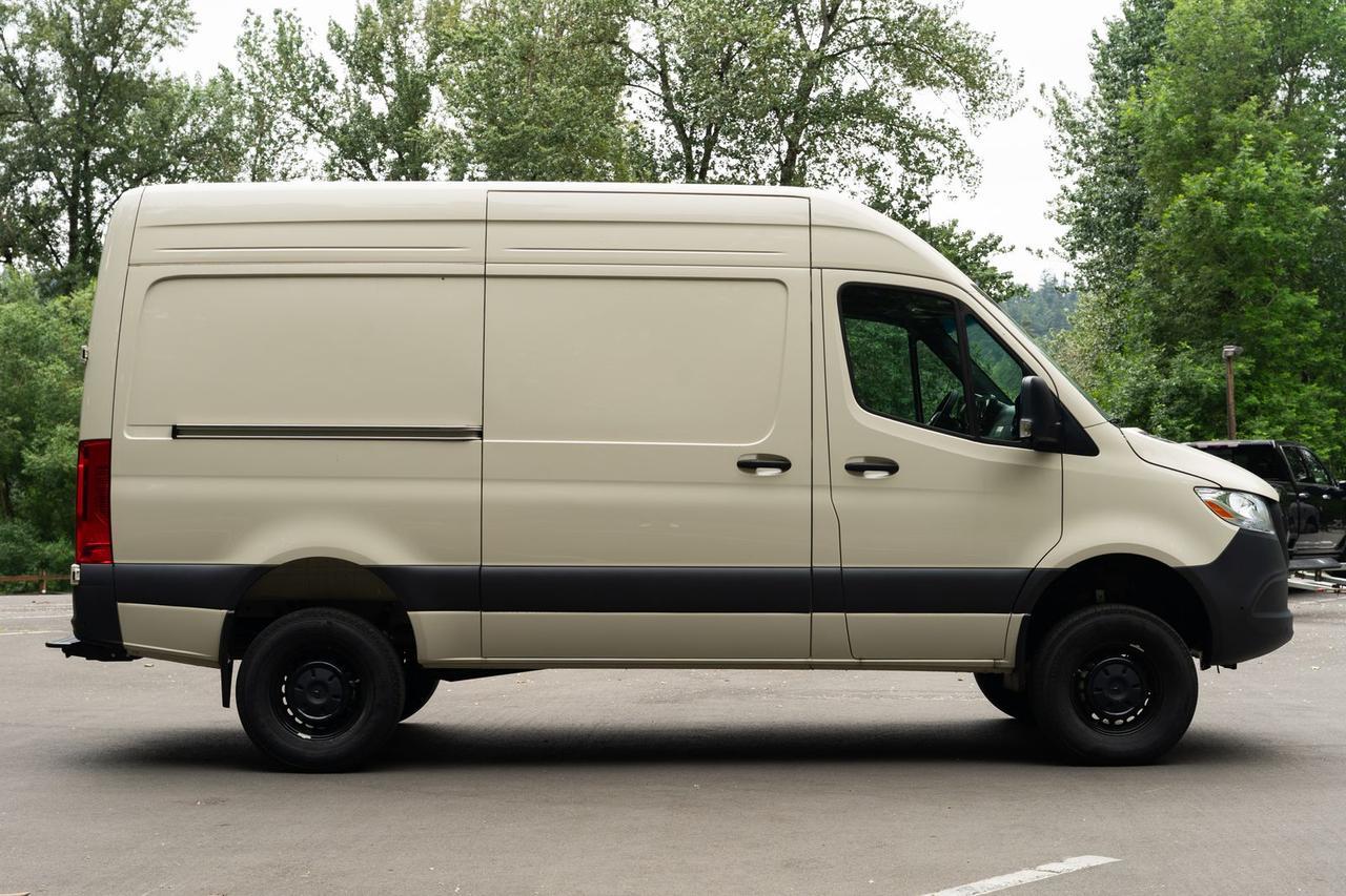 2025 Mercedes-Benz Sprinter 2500 Cargo 144 WB Gladstone OR