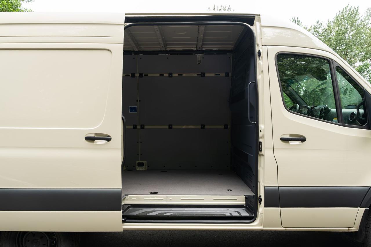 2025 Mercedes-Benz Sprinter 2500 Cargo 144 WB Gladstone OR