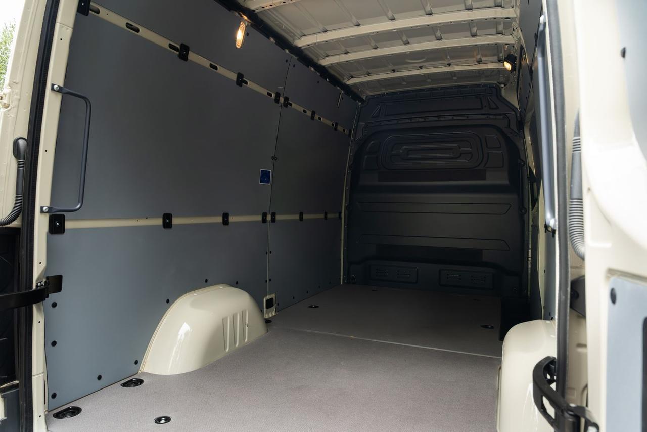2025 Mercedes-Benz Sprinter 2500 Cargo 144 WB Gladstone OR