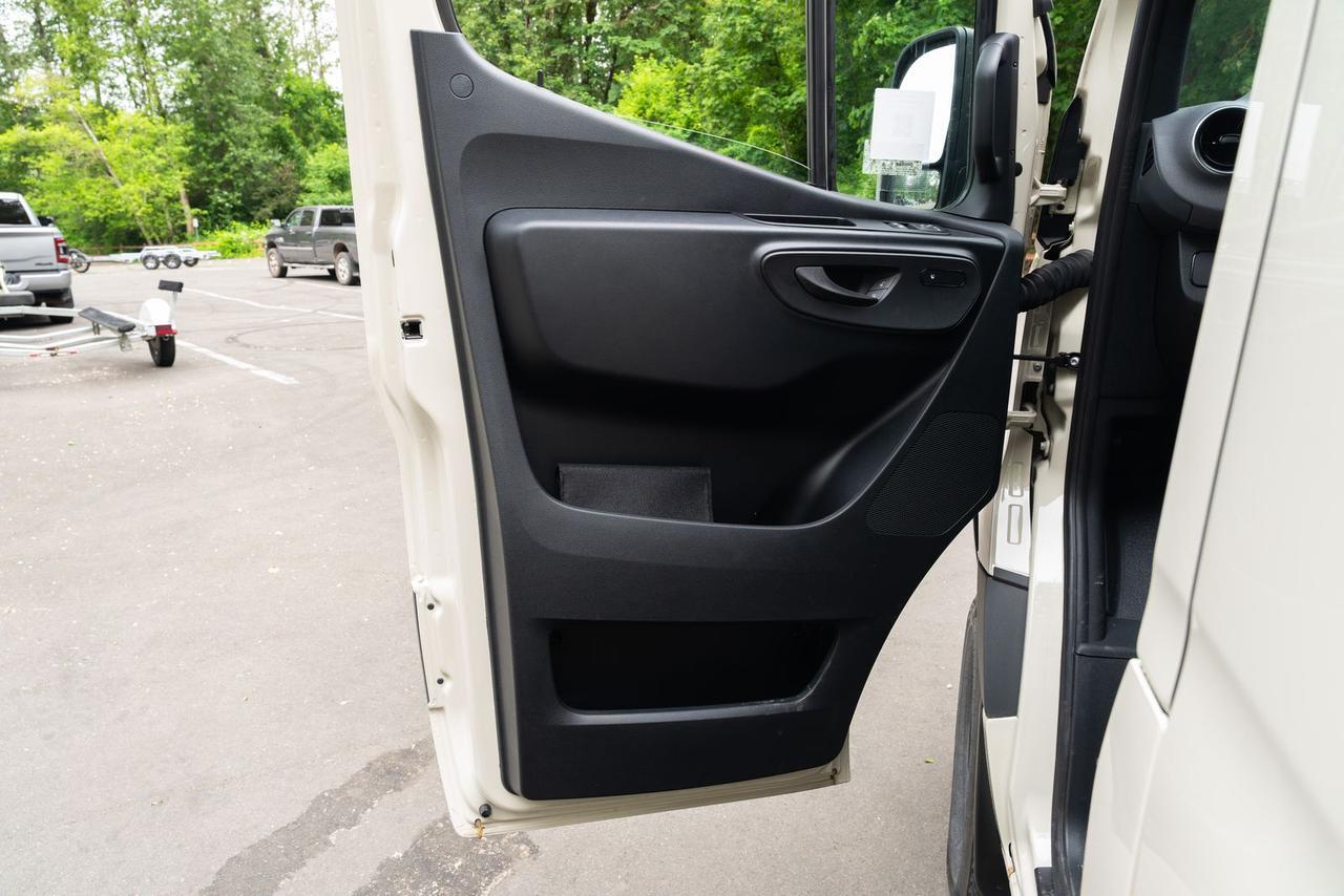 2025 Mercedes-Benz Sprinter 2500 Cargo 144 WB Gladstone OR