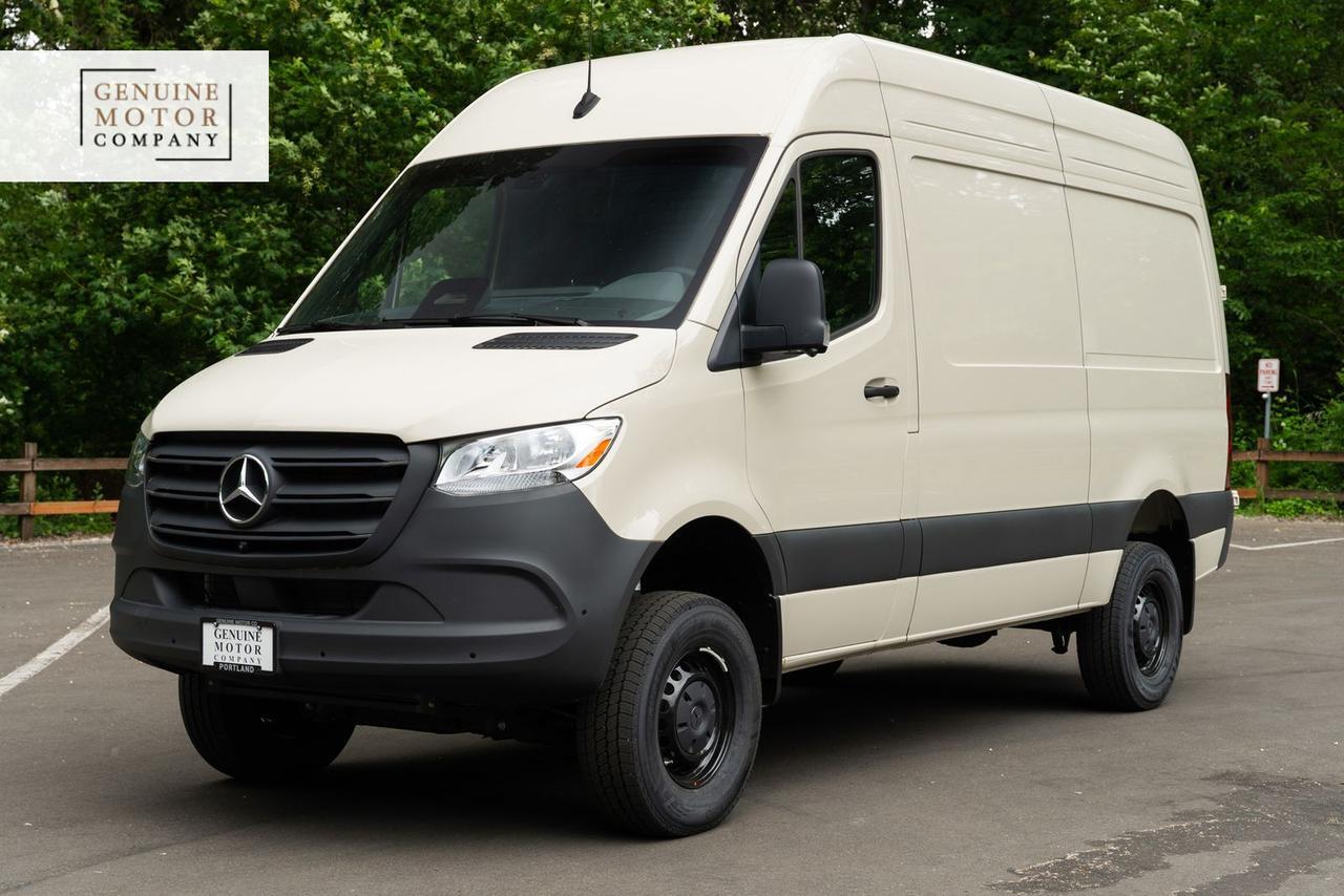 2025 Mercedes-Benz Sprinter 2500 Cargo 144 WB