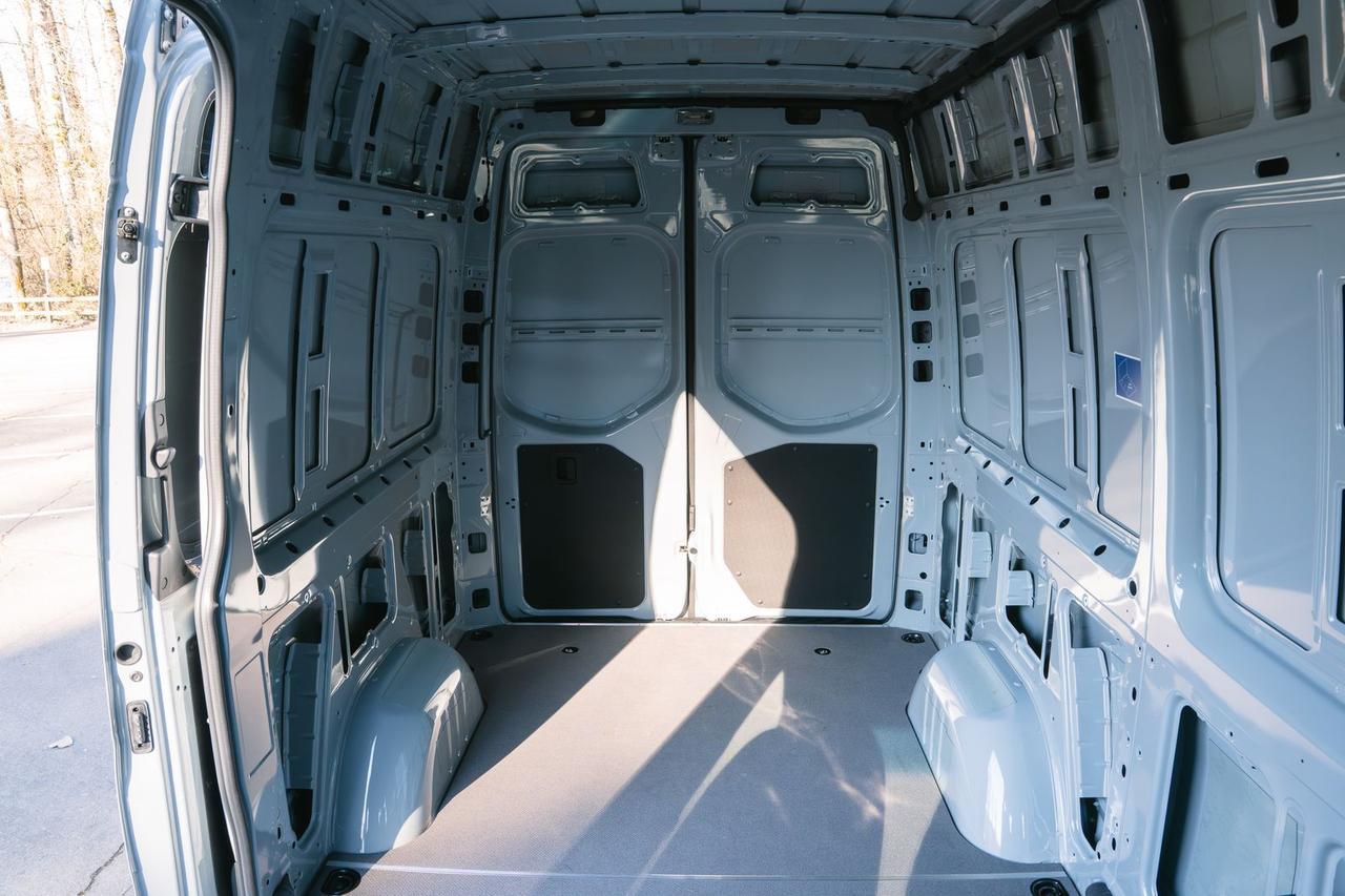 2025 Mercedes-Benz Sprinter 2500 Cargo 144 WB Gladstone OR