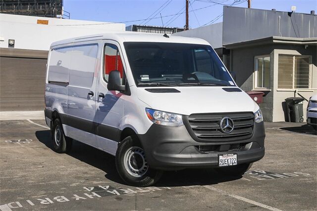 2025 Mercedes-Benz Sprinter 2500 Cargo 144 WB