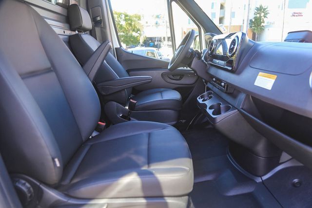 2025 Mercedes-Benz Sprinter 2500 Cargo 144 WB Glendale CA