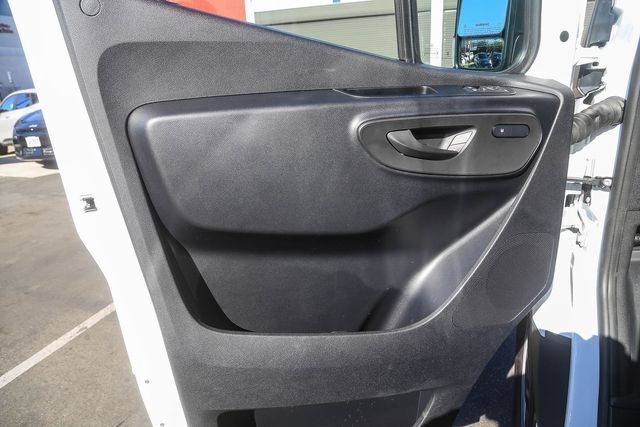 2025 Mercedes-Benz Sprinter 2500 Cargo 144 WB Glendale CA