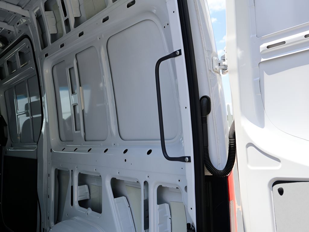 2025 Mercedes-Benz Sprinter 2500 Cargo 144 WB High Roof San Clemente CA