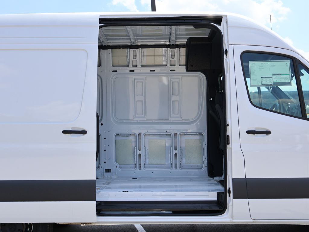 2025 Mercedes-Benz Sprinter 2500 Cargo 144 WB High Roof San Clemente CA