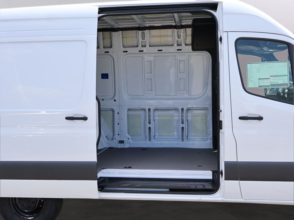 2025 Mercedes-Benz Sprinter 2500 Cargo 144 WB High Roof San Clemente CA