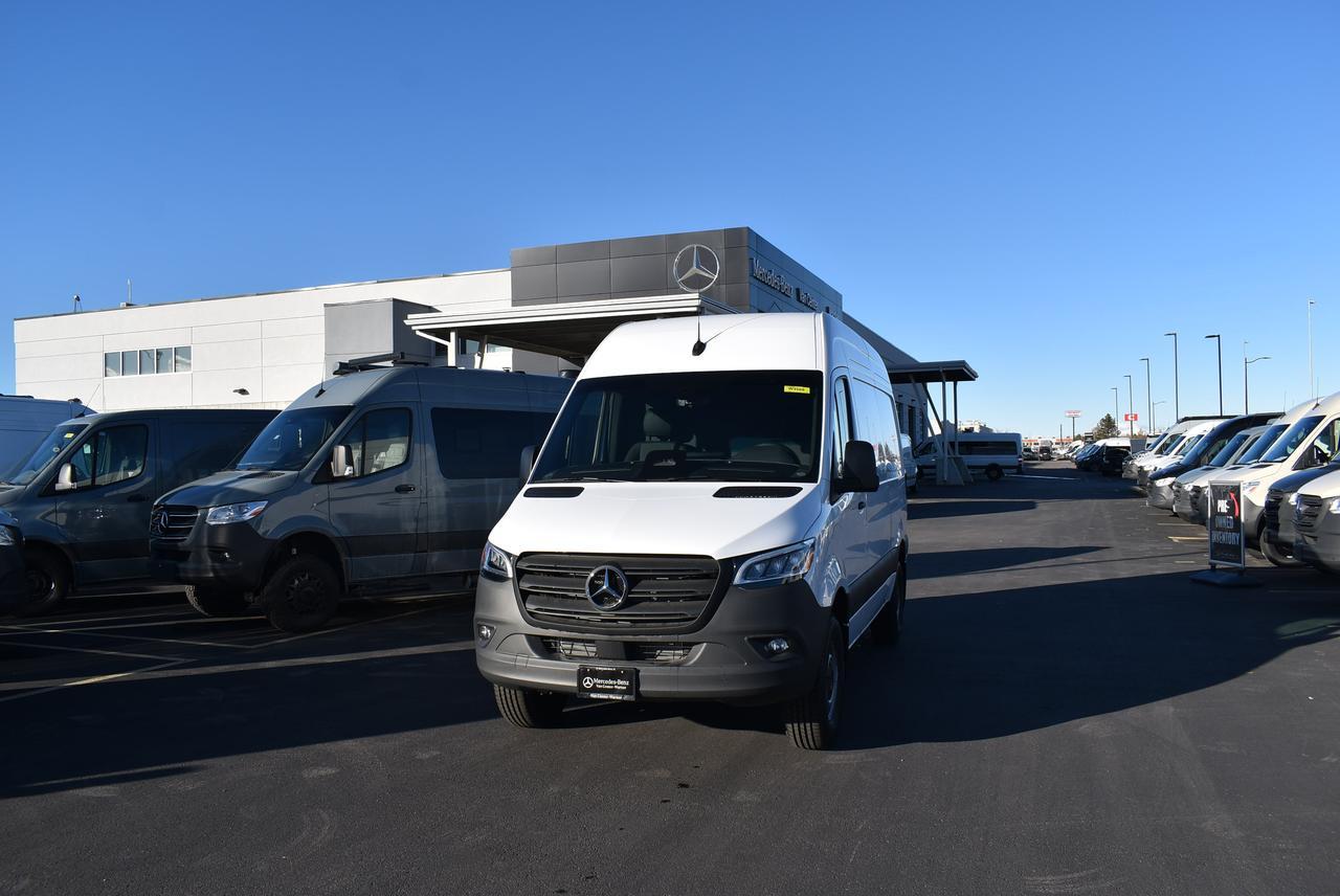 New 2025 Mercedes-Benz Sprinter 2500 Cargo 144 WB