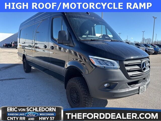 2025 Mercedes-Benz Sprinter 2500 Cargo 170 WB Milwaukee WI
